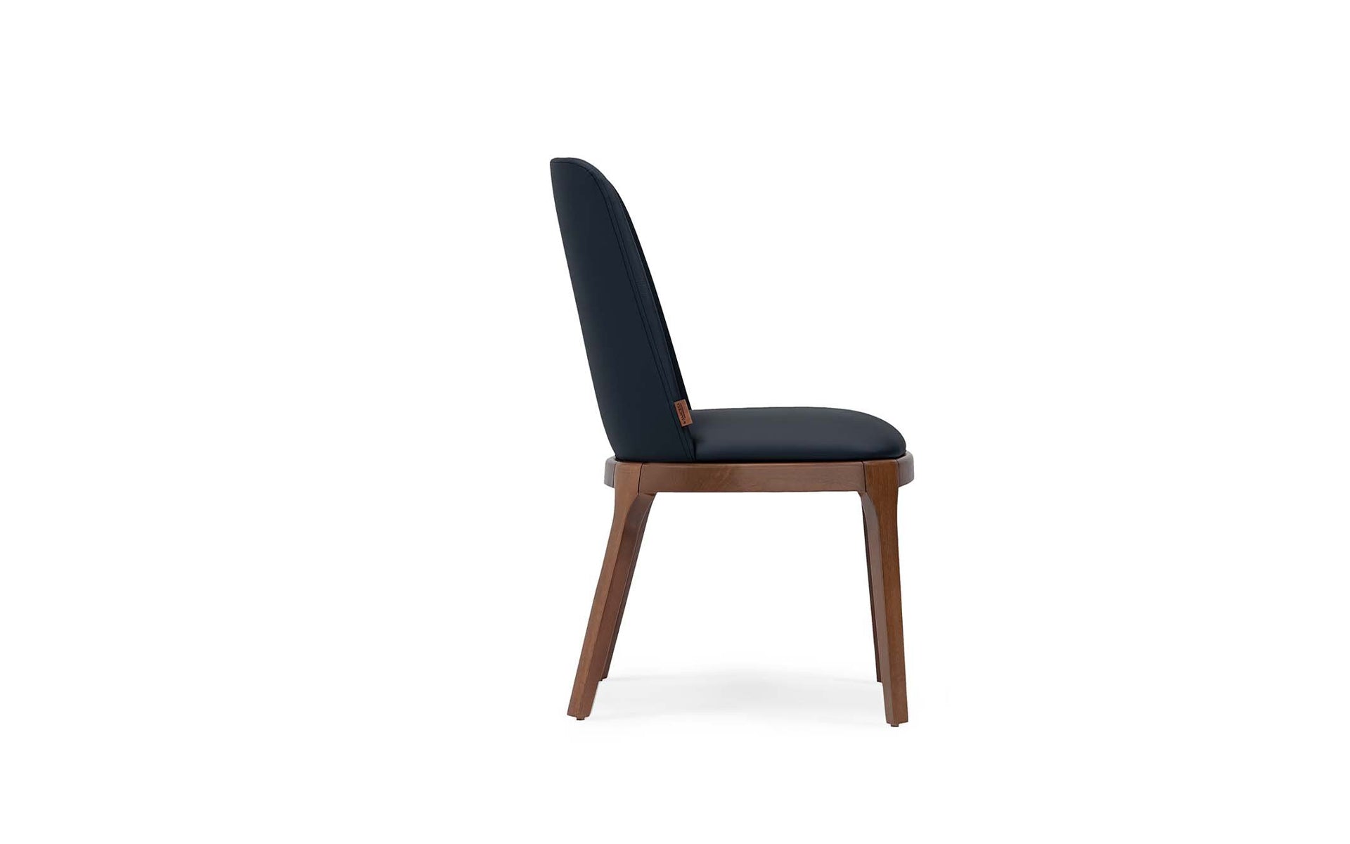 Alpha Chair