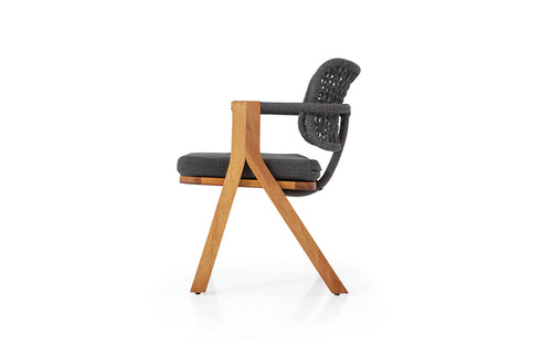 Liri Outdoor Chair