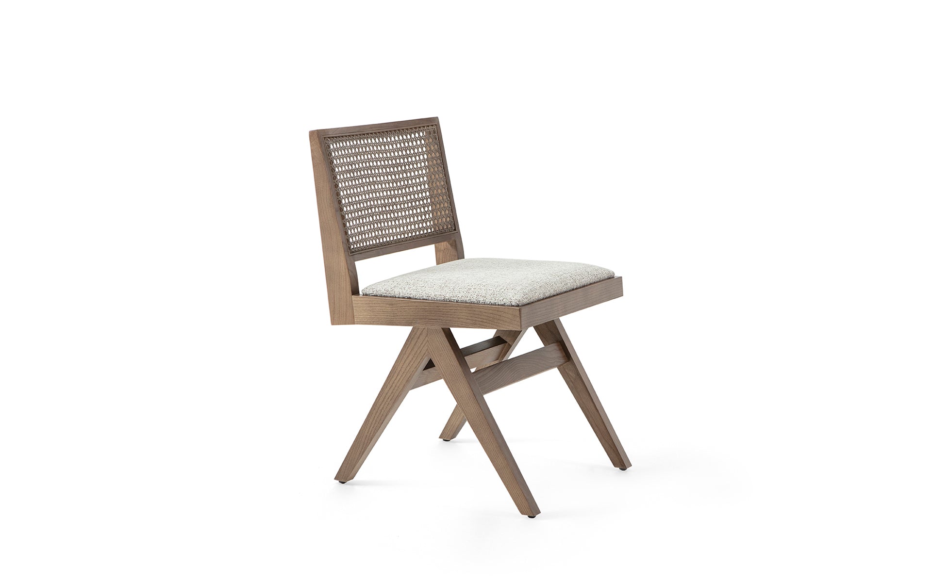 Moes Chair