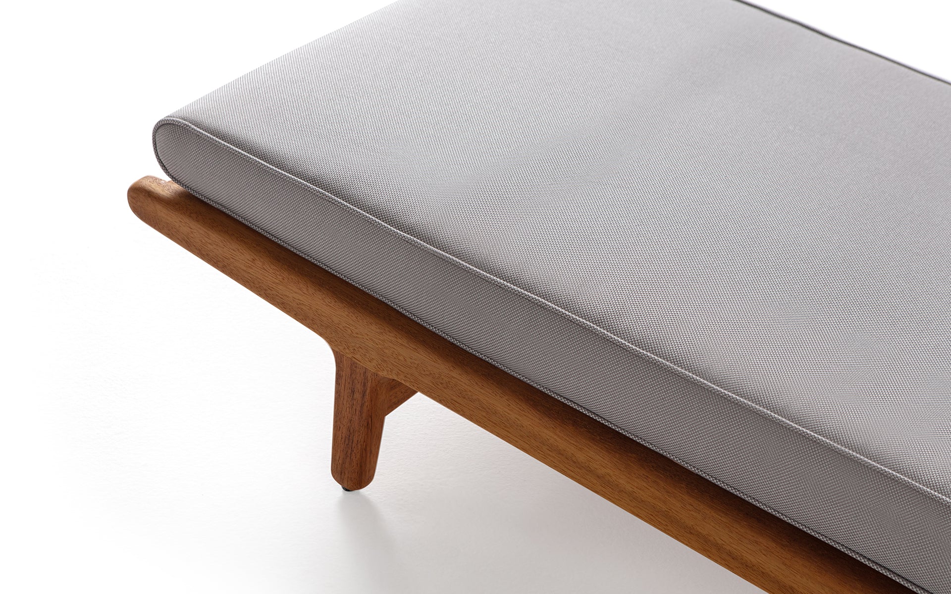 Natura Sunlounger