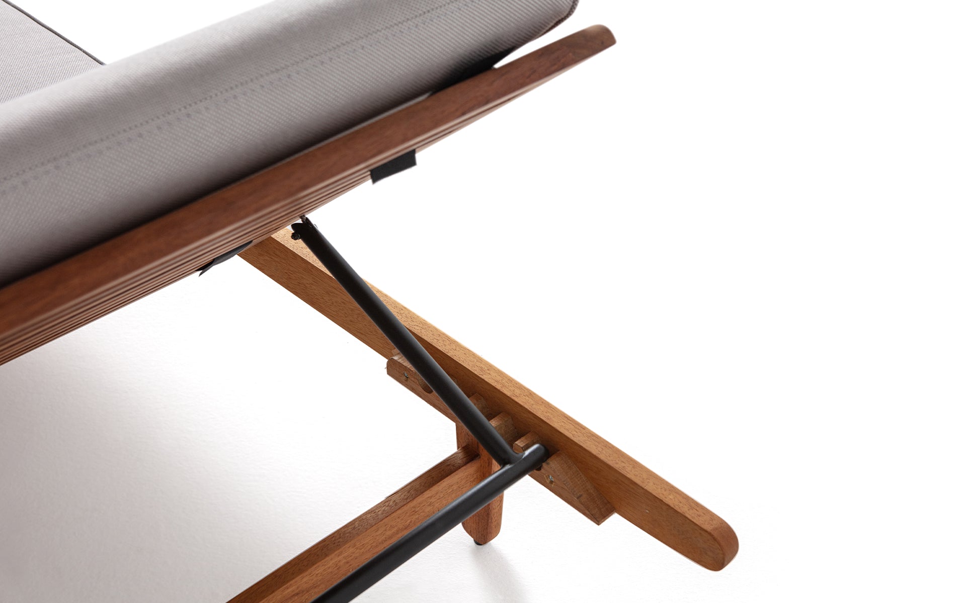 Natura Sunlounger